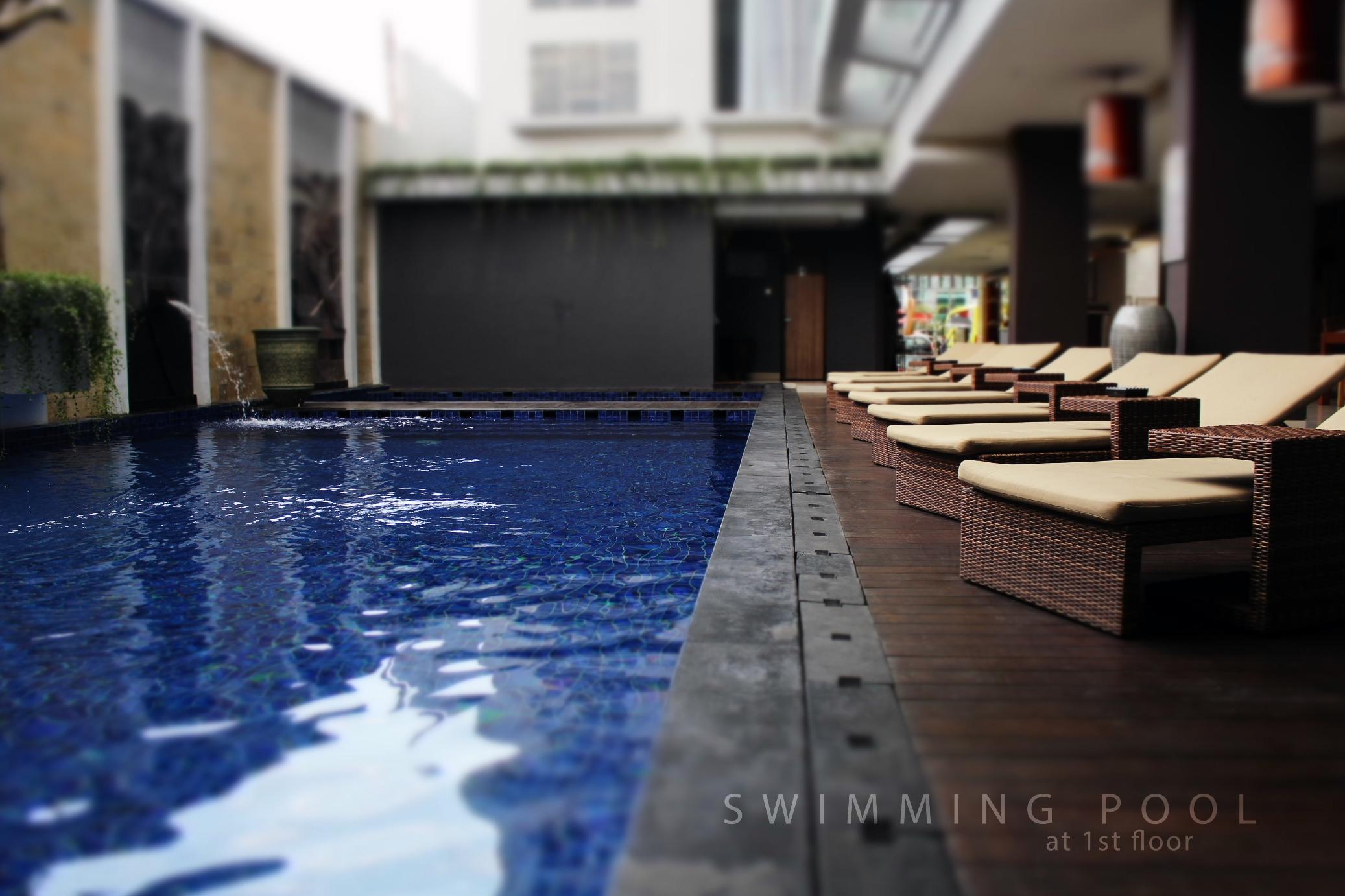 Crystal Lotus Hotel Yogyakarta Exterior foto
