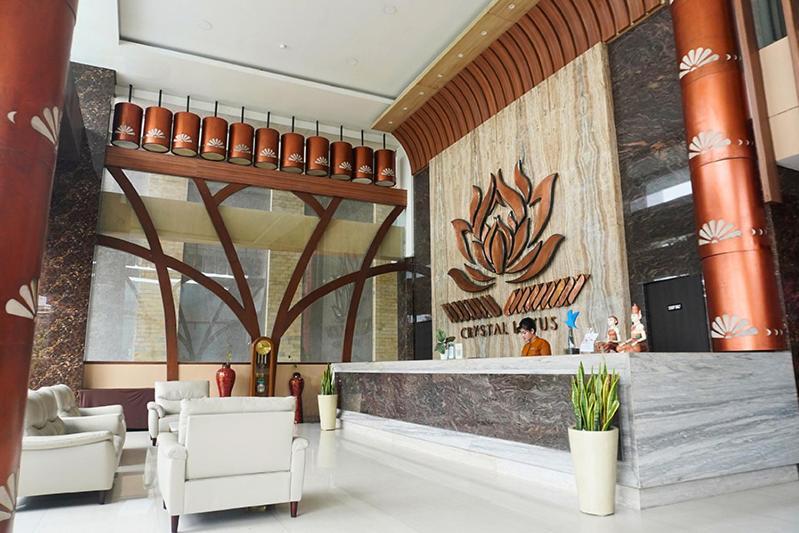Crystal Lotus Hotel Yogyakarta Exterior foto